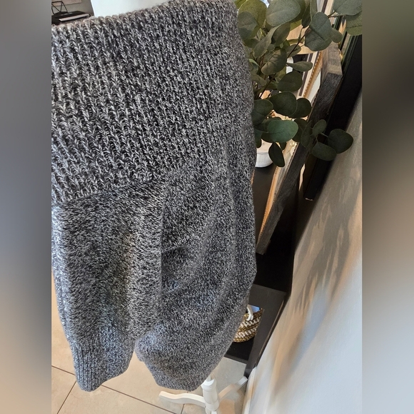 Express Women's Oversized Sweater Cowl Neck Wool Blend Sweater Size L - Picture 4 of 8